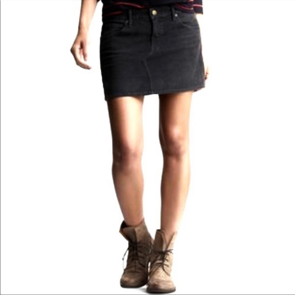 Gap black mini corduroy skirt